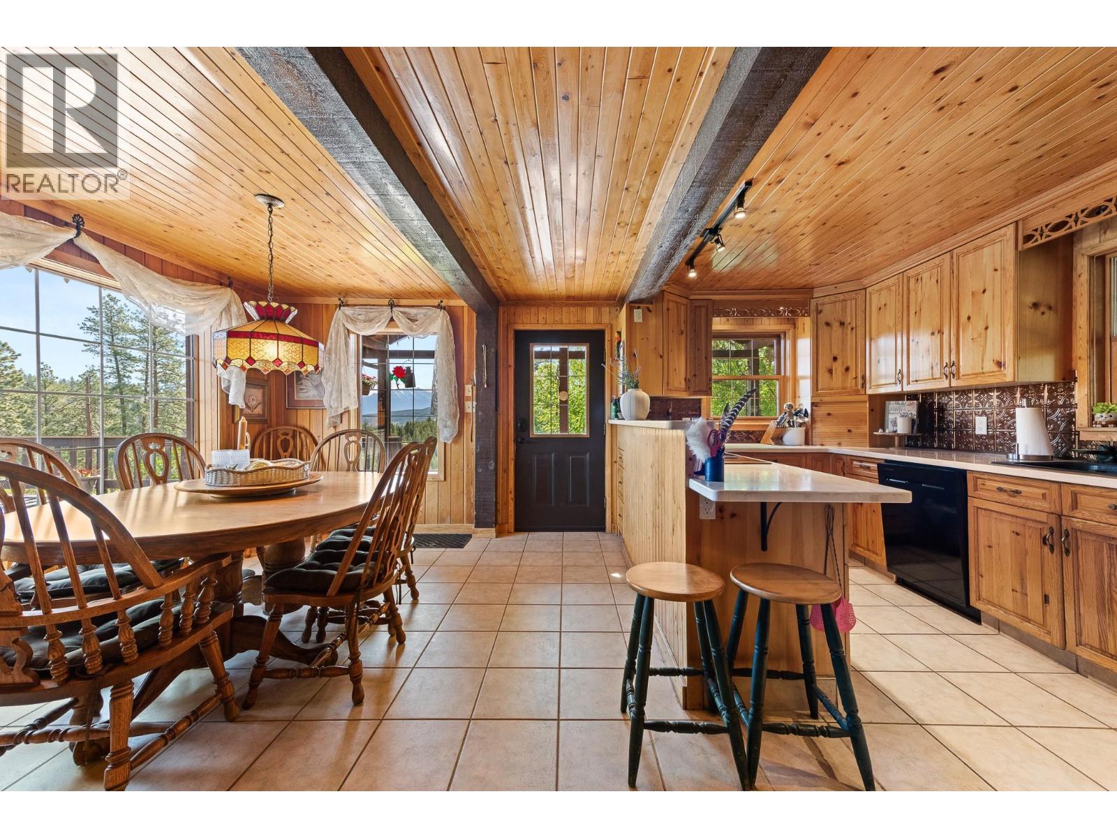 9776 Airport Access Road, Cranbrook, British Columbia  V1C 7E3 - Photo 32 - 10391737