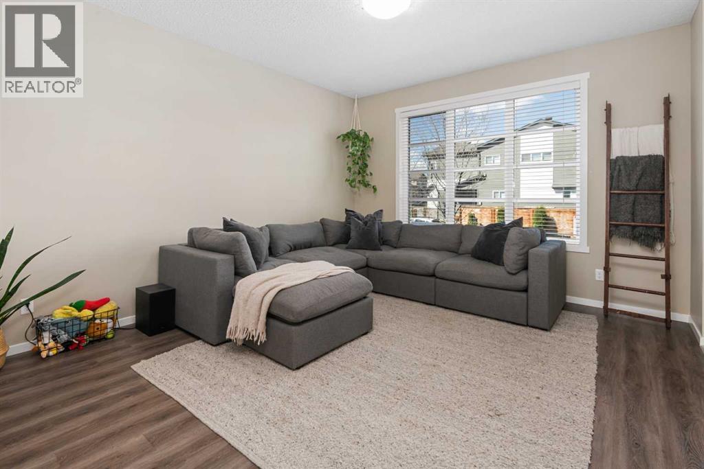 446 Walgrove Way Se, Calgary, Alberta  T2X 4E9 - Photo 5 - A2331238