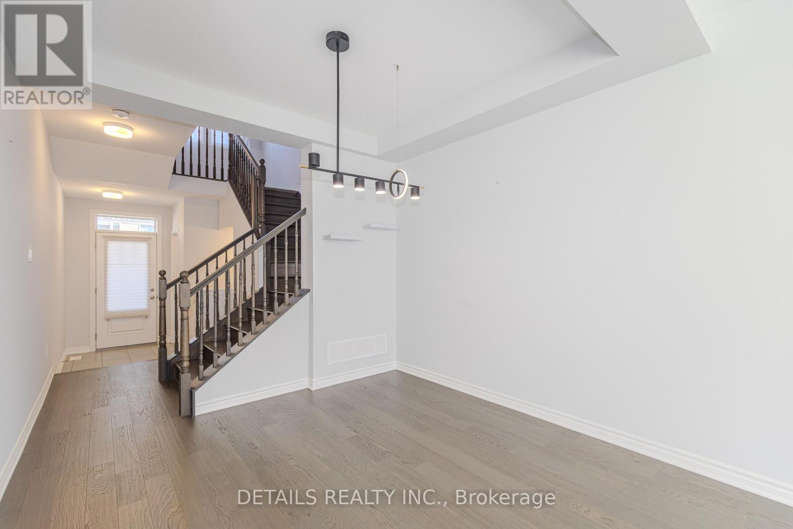 359 Crossway Terrace, Ottawa, Ontario  K2S 2Z3 - Photo 5 - X13679192