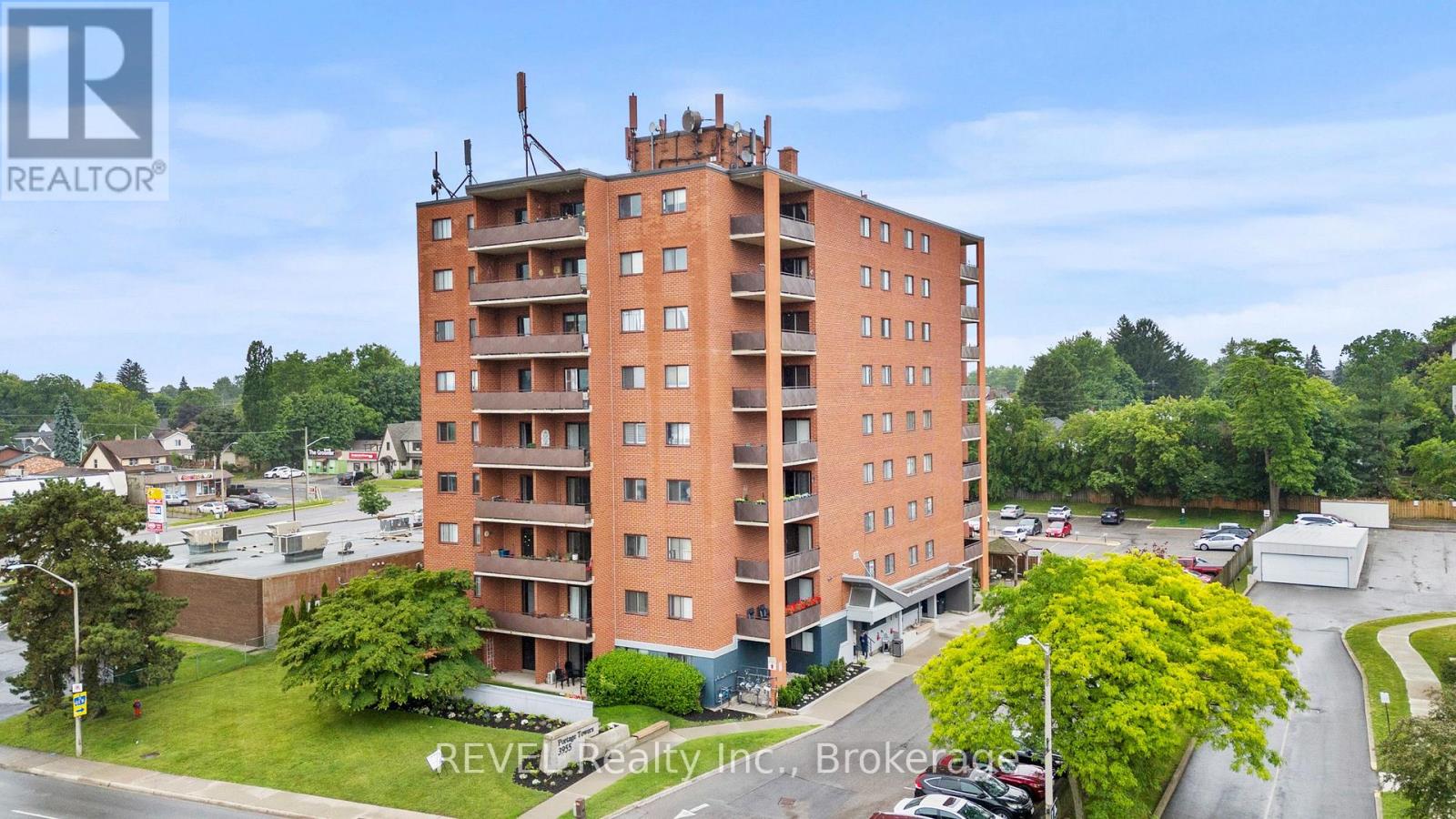 401 - 3955 Portage Road, Niagara Falls, Ontario  L2J 3W2 - Photo 2 - X13492432