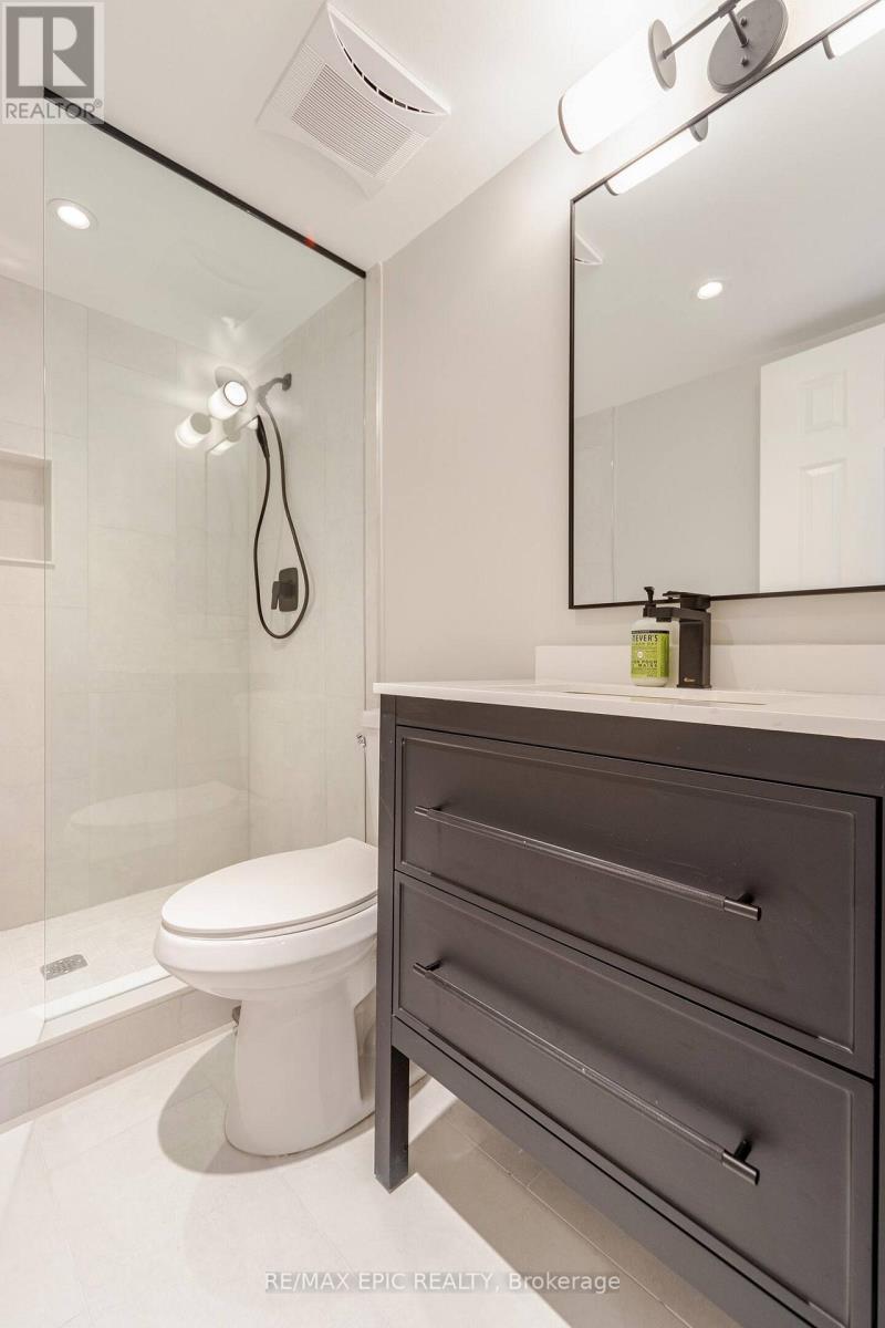 732 - 75 Weldrick Road E, Richmond Hill, Ontario  L4C 0H9 - Photo 16 - N13679210