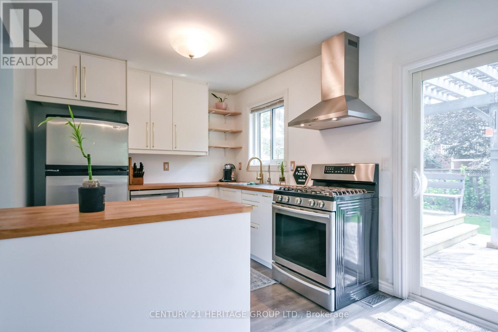 416 Sunnidale Road, Barrie (Northwest), Ontario  L4N 7A8 - Photo 5 - S13679190