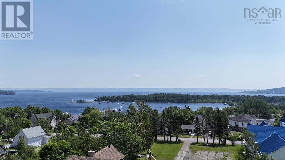 43 Grant Street, Baddeck, Nova Scotia  B0E 1B0 - Photo 13 - 202618214