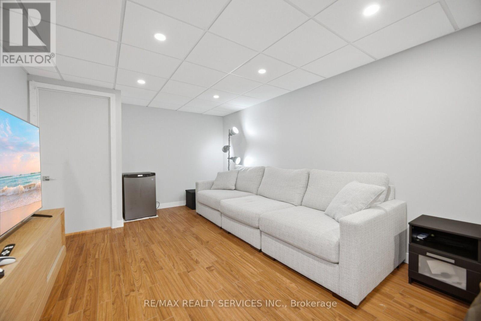 32 Deepcoral Court, Brampton, Ontario  L6V 4P7 - Photo 37 - W13679200