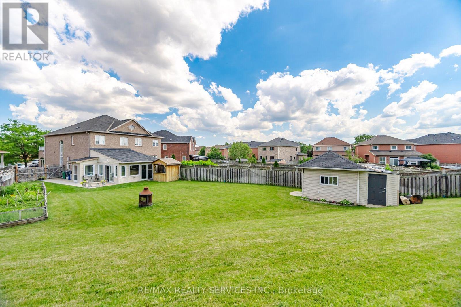 32 Deepcoral Court, Brampton, Ontario  L6V 4P7 - Photo 45 - W13679200