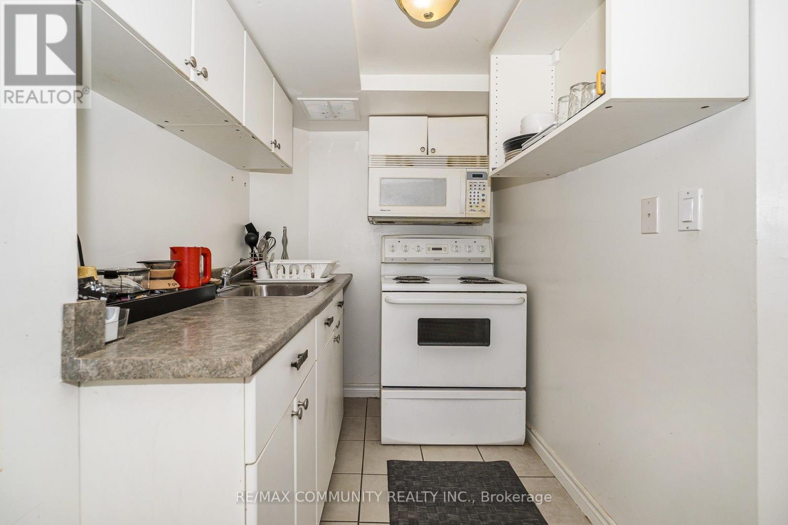 1597 Avonmore Square, Pickering, Ontario  L1V 7H5 - Photo 22 - E13660030