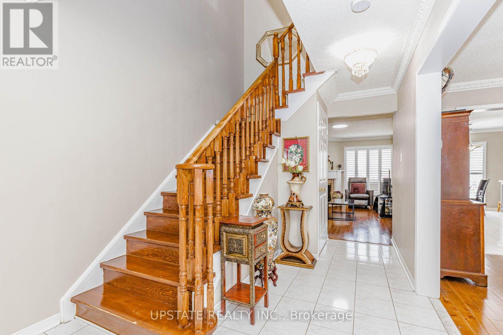9 Palmolive Street, Brampton, Ontario  L6R 1P4 - Photo 7 - W13678416