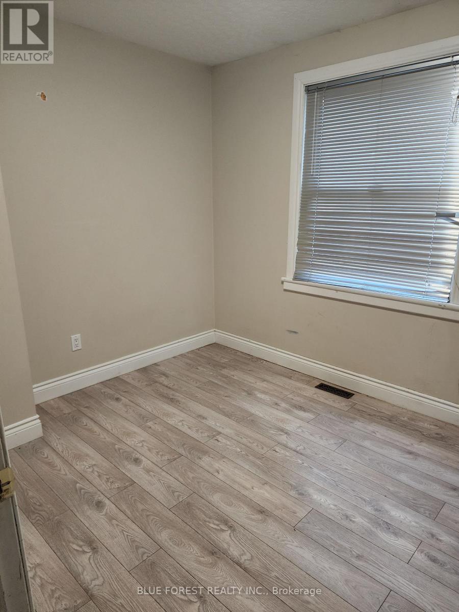 14 Argyle Street, London North, Ontario  N6H 1Y3 - Photo 12 - X12789190