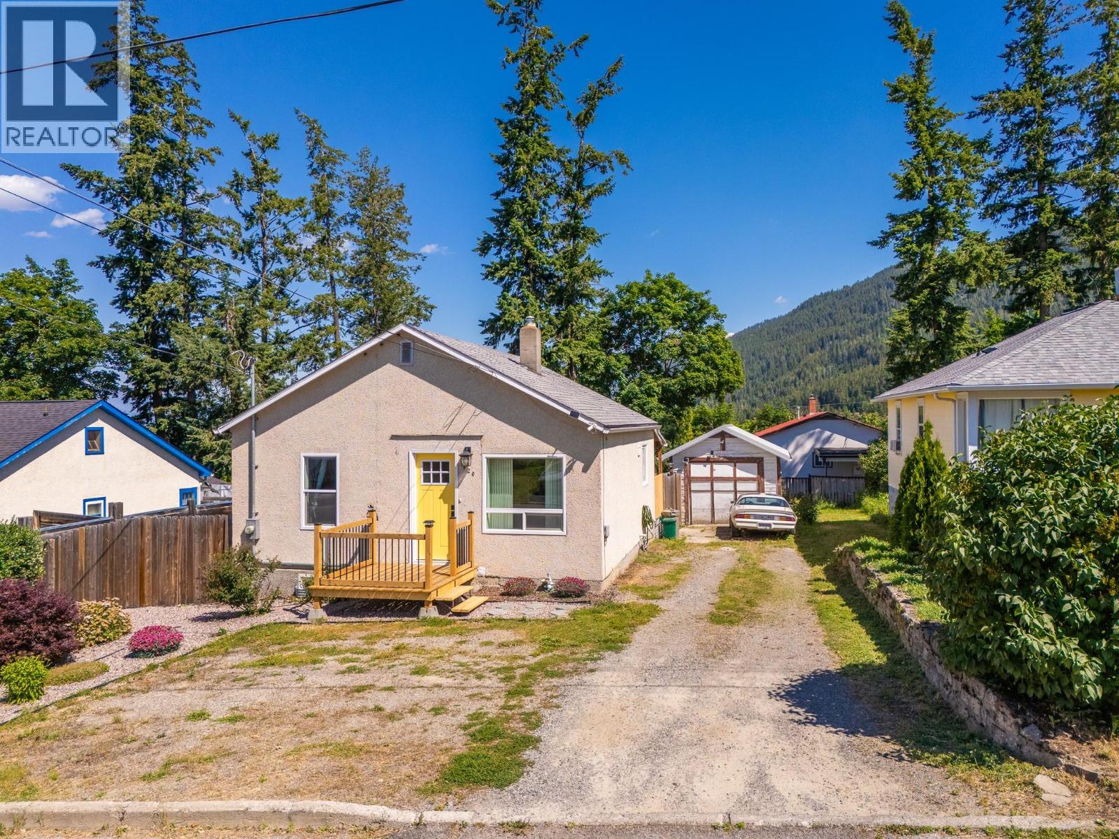 820 Ibbitson Street, Creston, British Columbia  V0B 1G4 - Photo 17 - 10392261