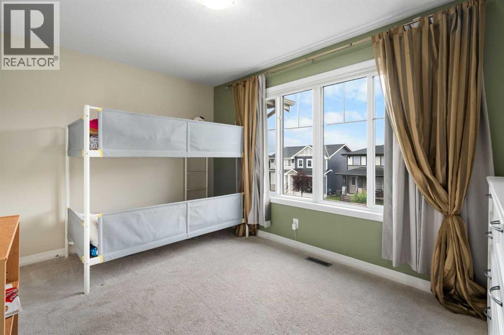 22 Sunrise Heights, Cochrane, Alberta  T4C 2R8 - Photo 18 - A2337496