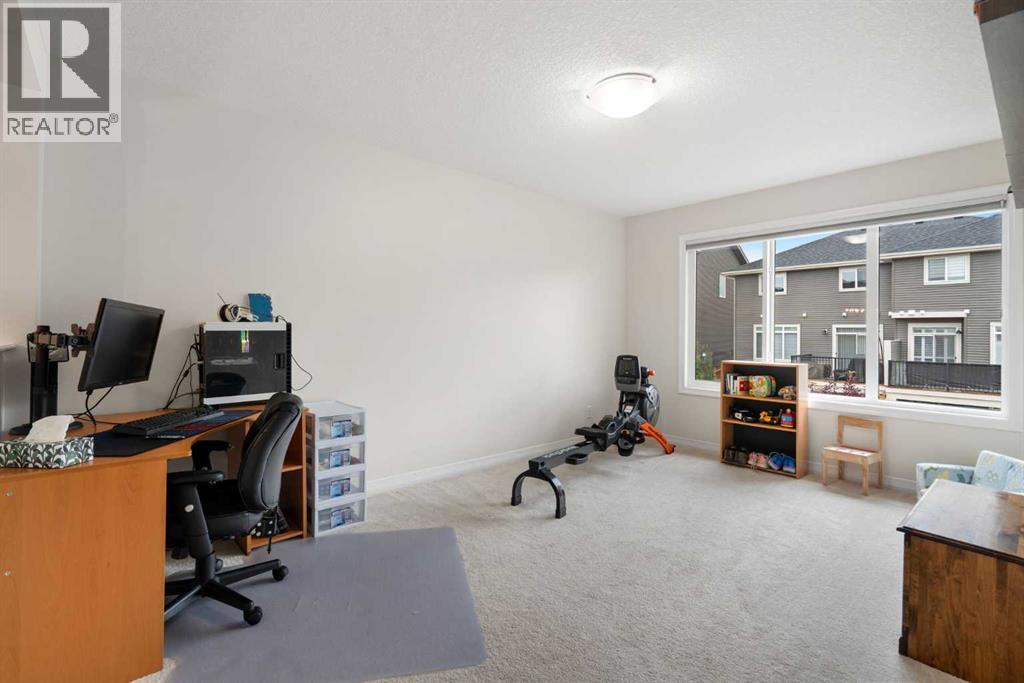 22 Sunrise Heights, Cochrane, Alberta  T4C 2R8 - Photo 9 - A2337496