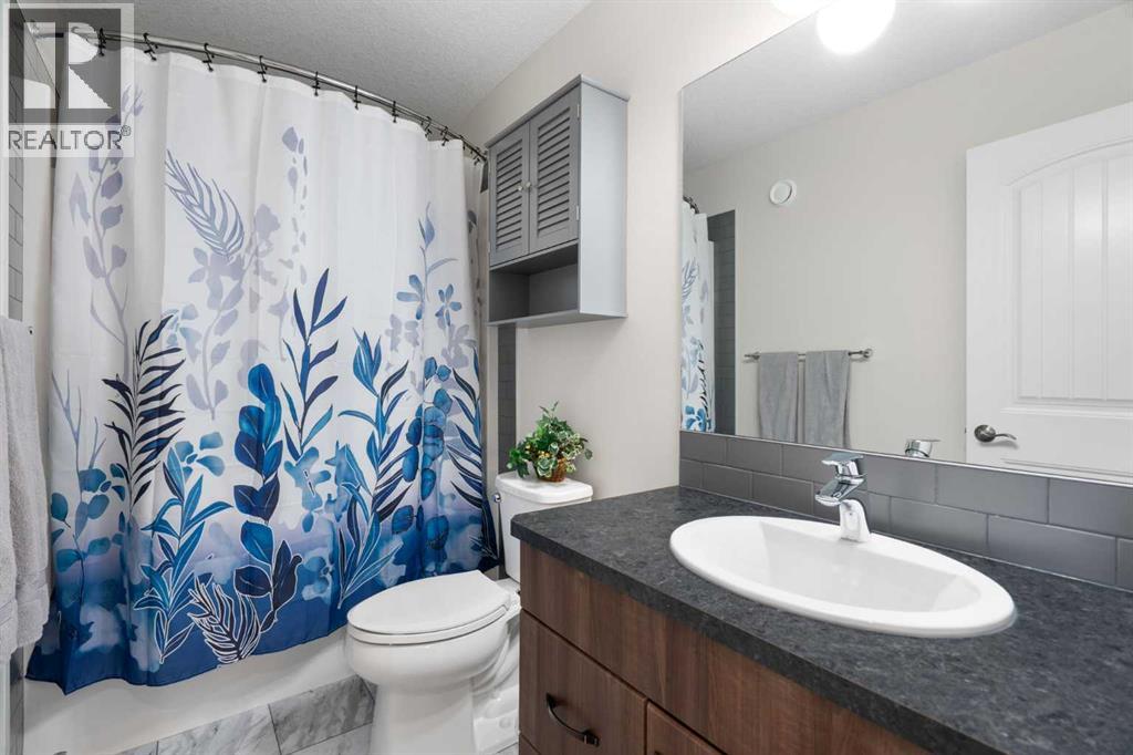 22 Sunrise Heights, Cochrane, Alberta  T4C 2R8 - Photo 19 - A2337496