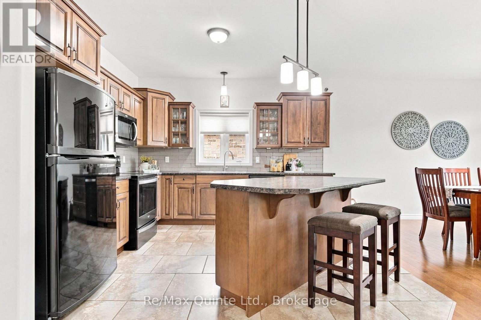 31 Essex Drive, Belleville, Ontario  K8N 0M9 - Photo 13 - X13679322