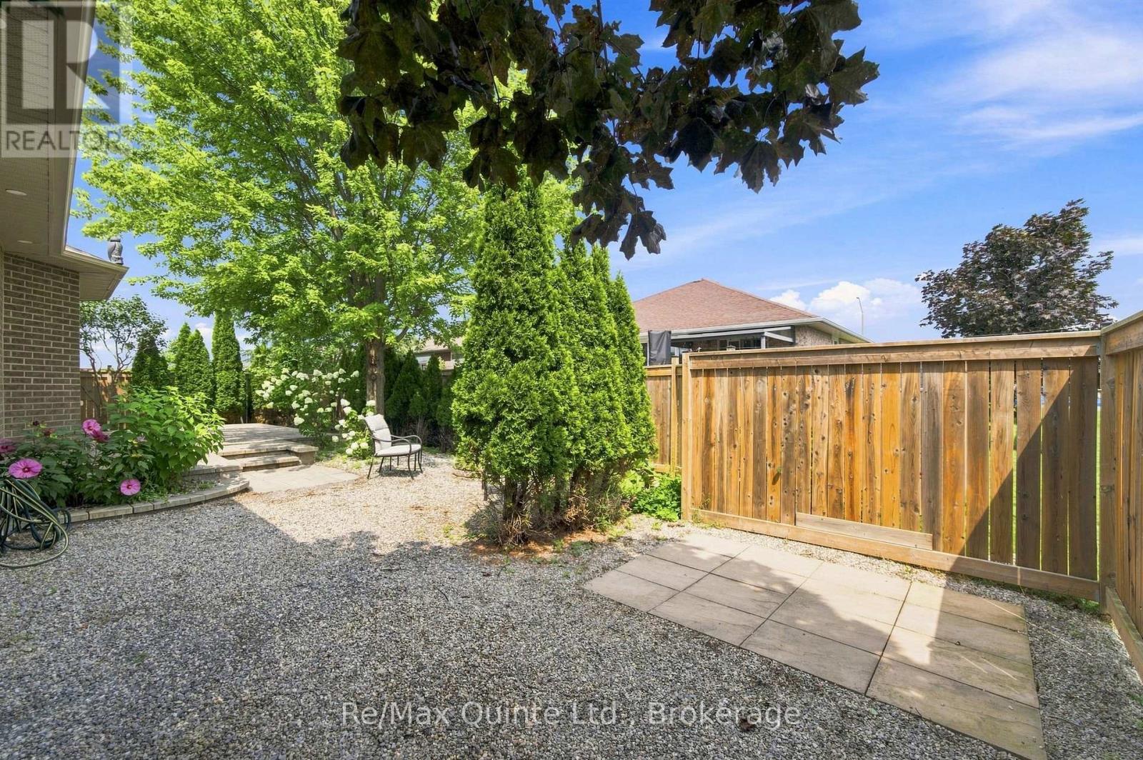 31 Essex Drive, Belleville, Ontario  K8N 0M9 - Photo 46 - X13679322