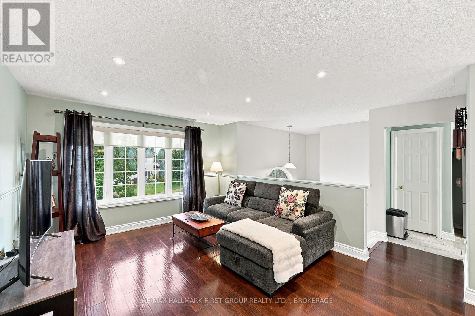 96 Briceland Street, Kingston, Ontario  K7K 7L2 - Photo 4 - X13679324