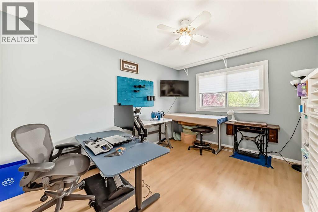 1319 104 Avenue SW, Calgary, Alberta  T2W 0A7 - Photo 10 - A2313420