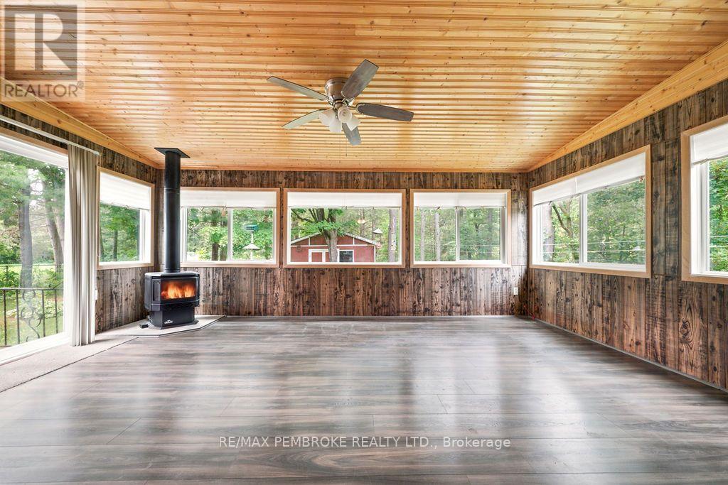 20 Meadowbrook Drive, Laurentian Valley, Ontario K8A 7C3 - Photo 18 - X13679278