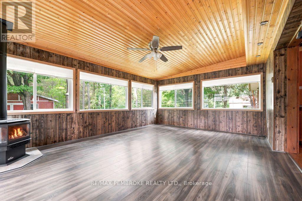 20 Meadowbrook Drive, Laurentian Valley, Ontario K8A 7C3 - Photo 19 - X13679278