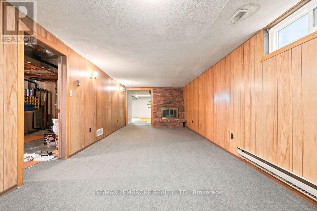 20 Meadowbrook Drive, Laurentian Valley, Ontario K8A 7C3 - Photo 27 - X13679278