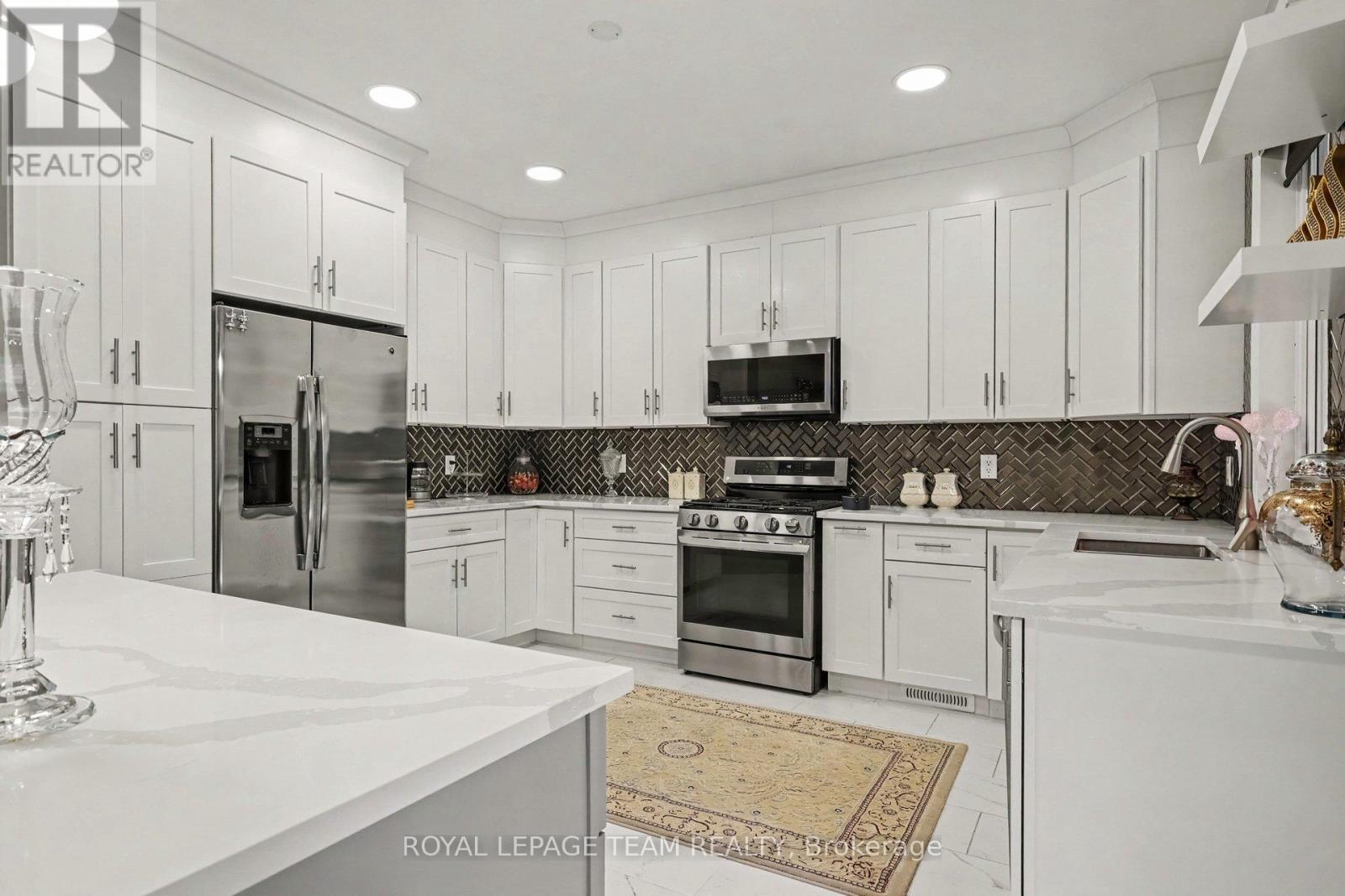 19 Keighley Circle, Ottawa, Ontario  K2K 3H9 - Photo 5 - X13679286