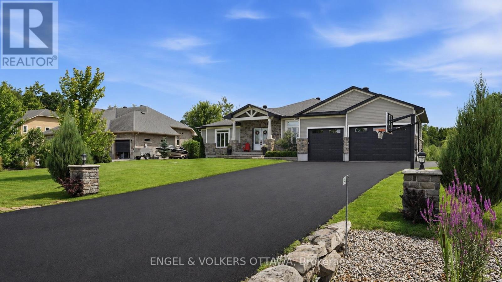 1914 Cedarlakes Way, Ottawa, Ontario K4P 0E4 - Photo 3 - X13679298