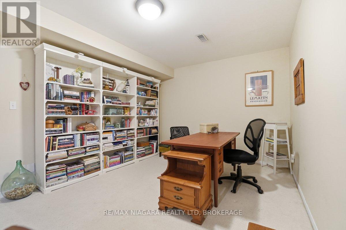 23 - 5 Lakeside Drive W, St. Catharines (Port Weller), Ontario L2M 1P3 - Photo 36 - X13679264