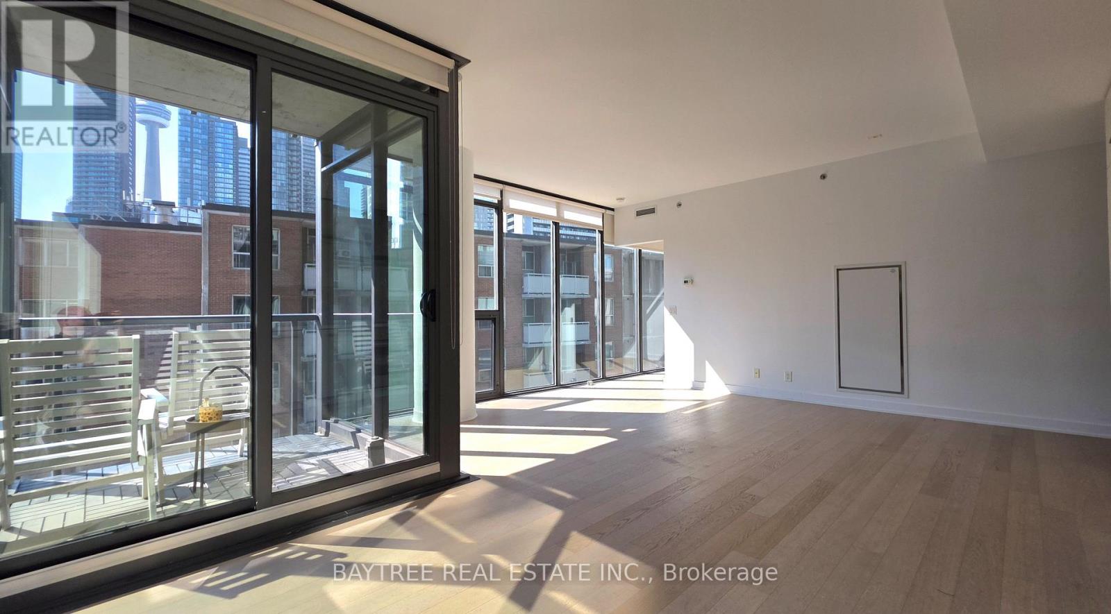 608 - 15 Beverley Street, Toronto, Ontario  M5T 0B3 - Photo 3 - C13679238