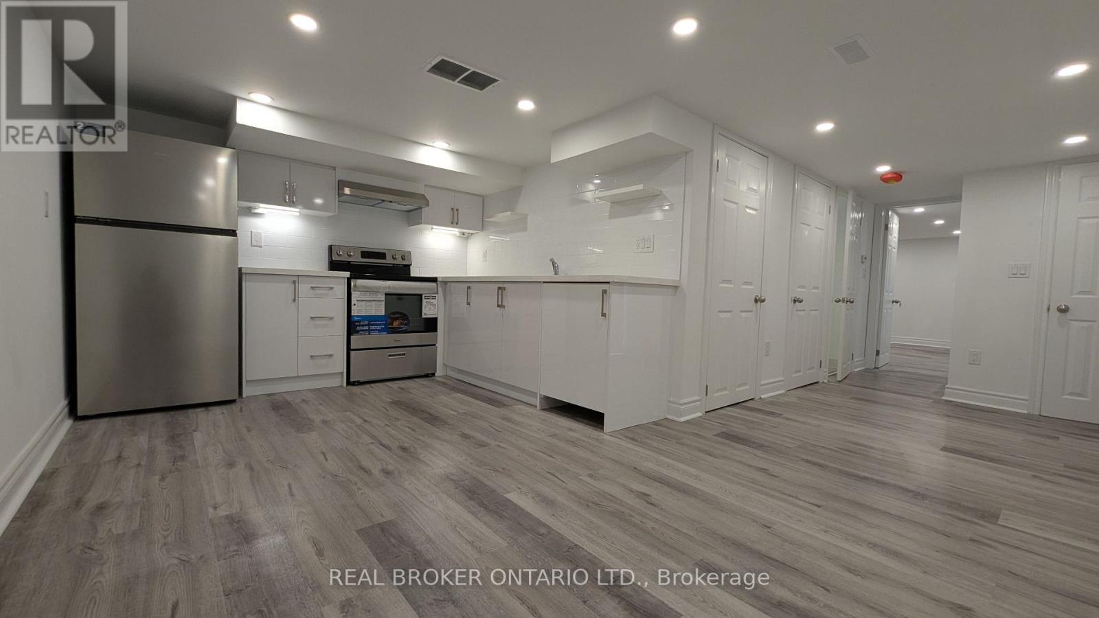 UNIT #4 - 1150 WOODBINE AVENUE, Toronto, Ontario