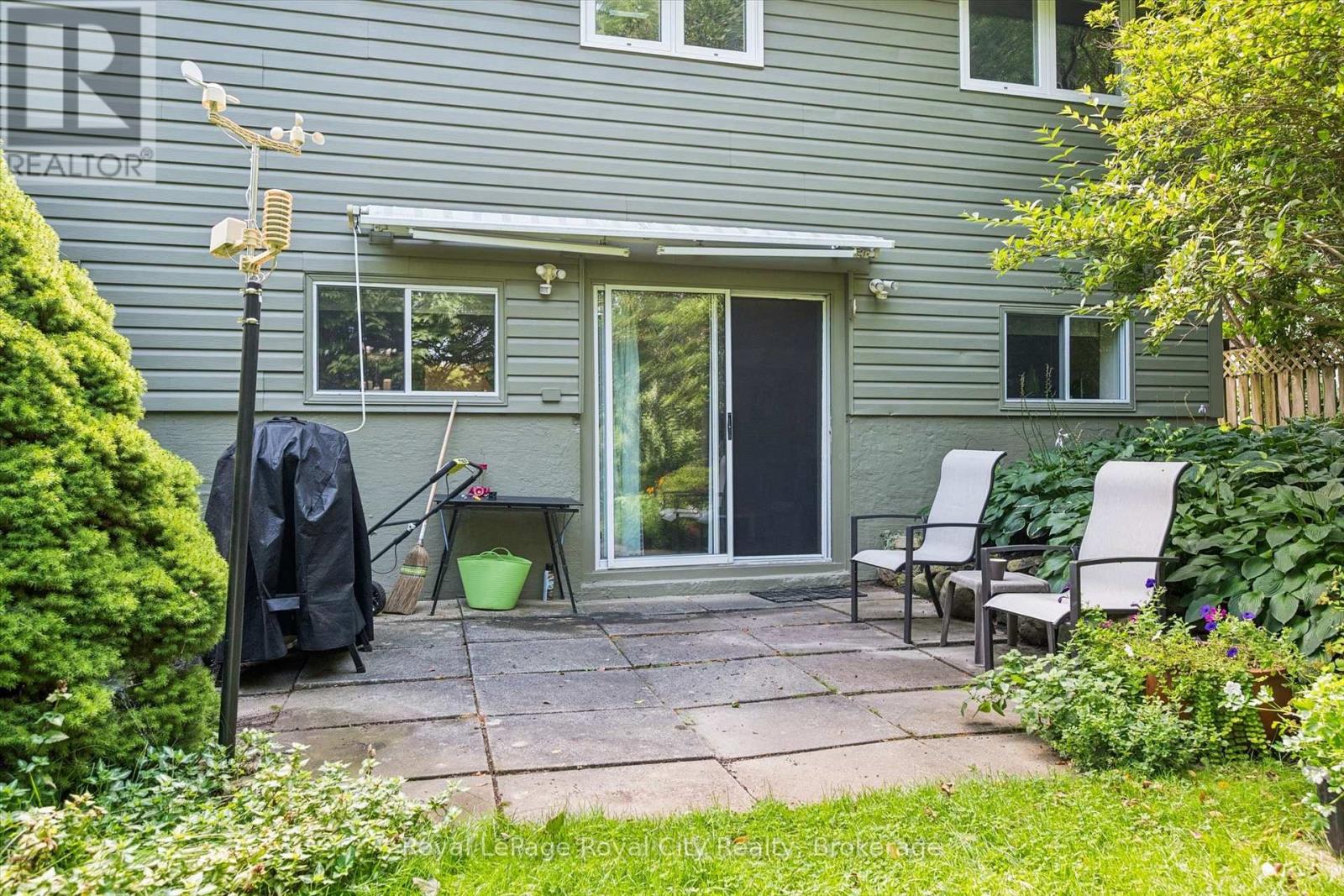 34 Pondview Crescent, Guelph, Ontario  N1E 3K1 - Photo 27 - X13679290