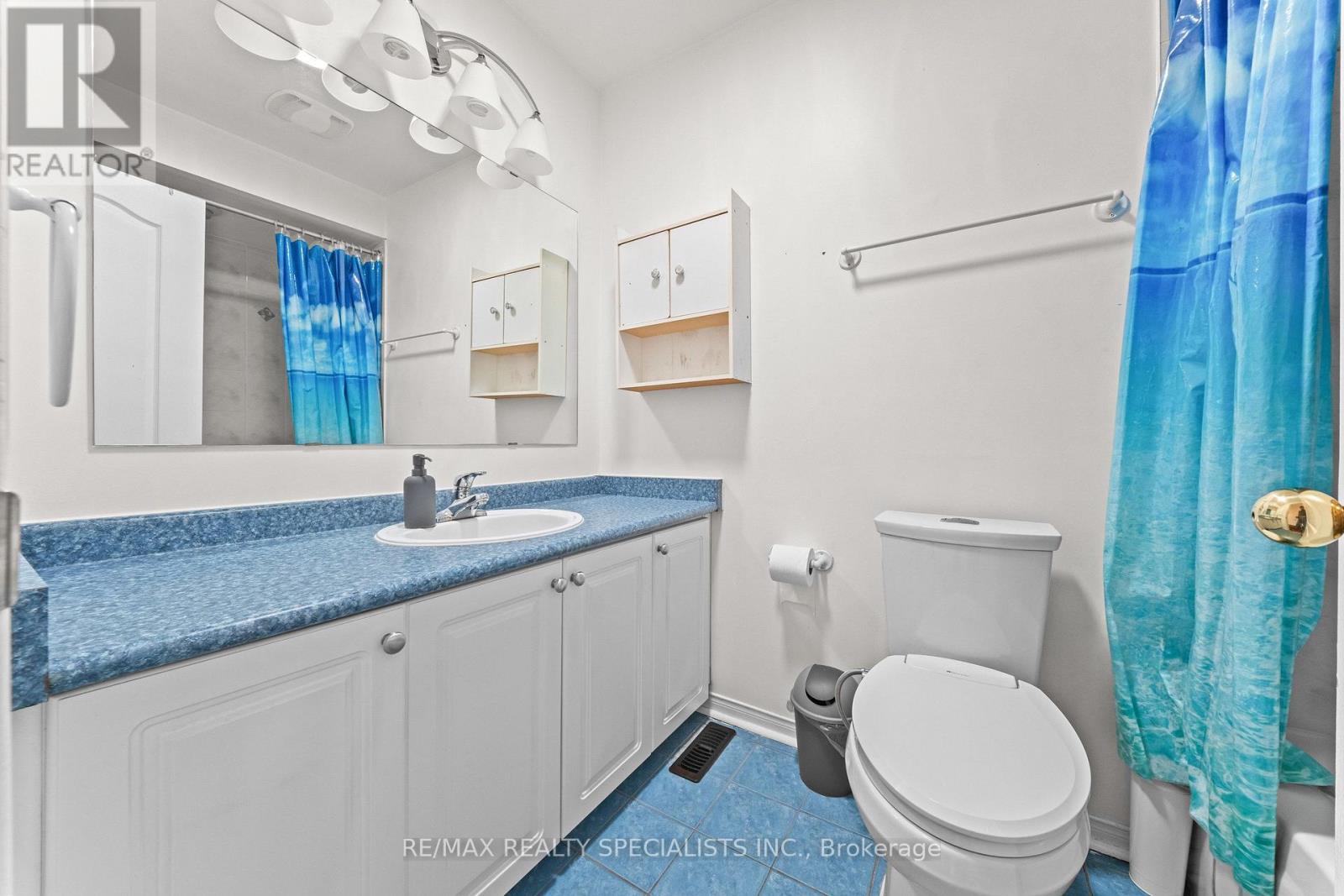 65 Ozner Court, Brampton, Ontario  L6X 4Y9 - Photo 28 - W13679296