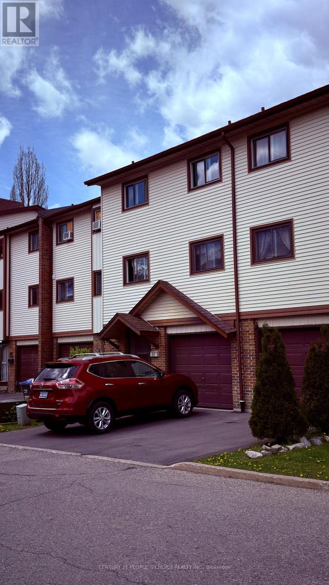 25 MCCALLUM COURT, Brampton, Ontario