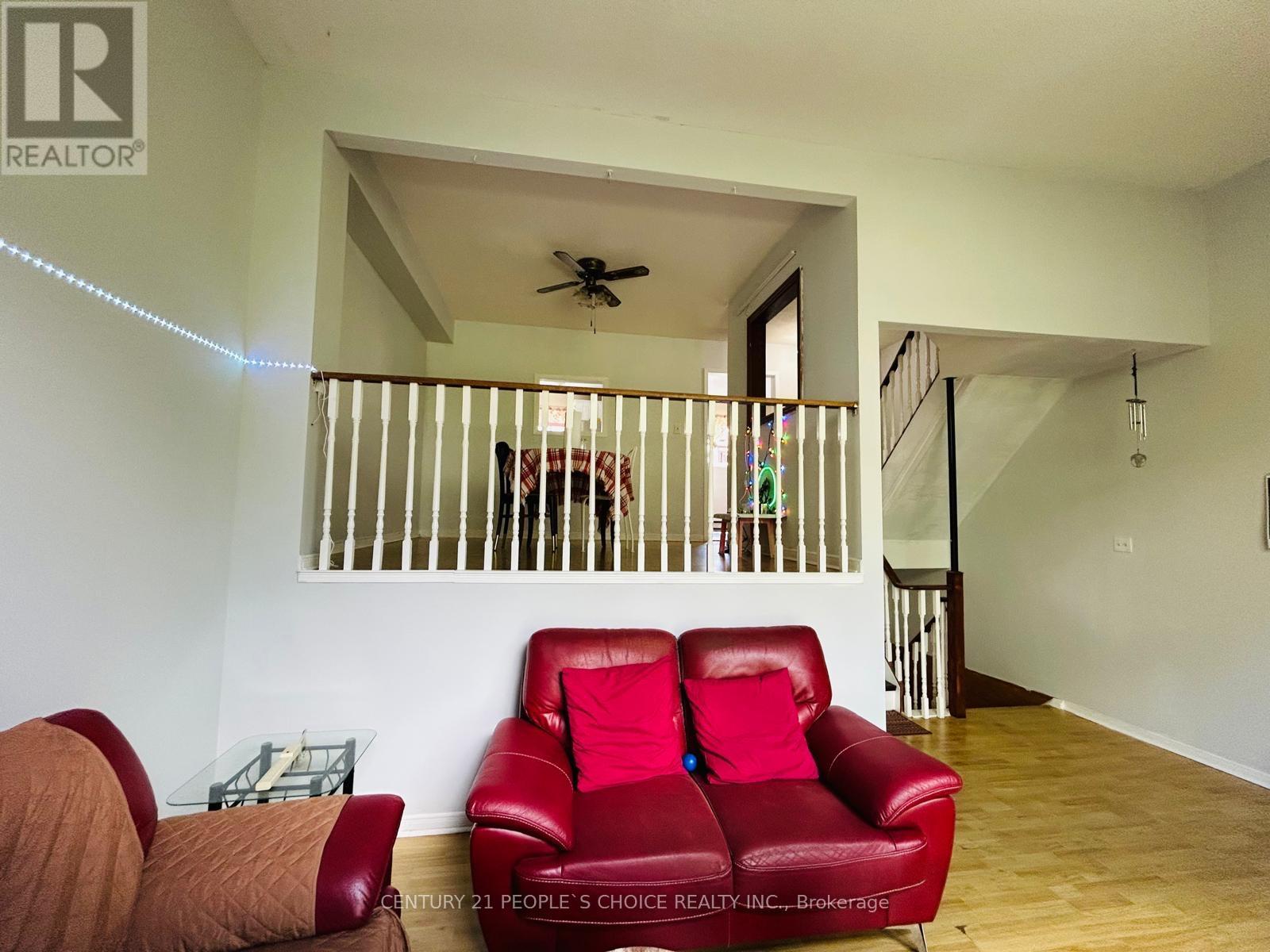 25 Mccallum Court, Brampton, Ontario  L6W 3M4 - Photo 4 - W13679304