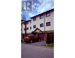 25 MCCALLUM COURT, Brampton, Ontario