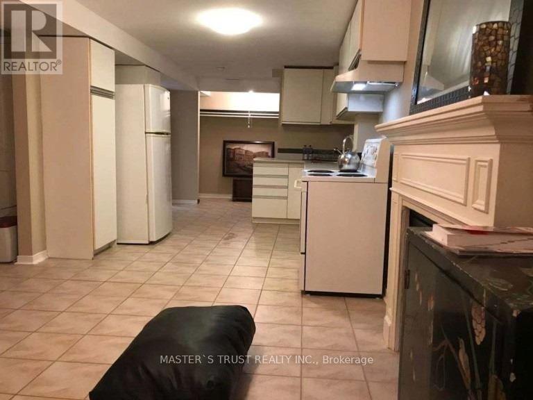 Basement - 702 Welcome Court, Mississauga, Ontario  L5B 3P8 - Photo 6 - W13679306