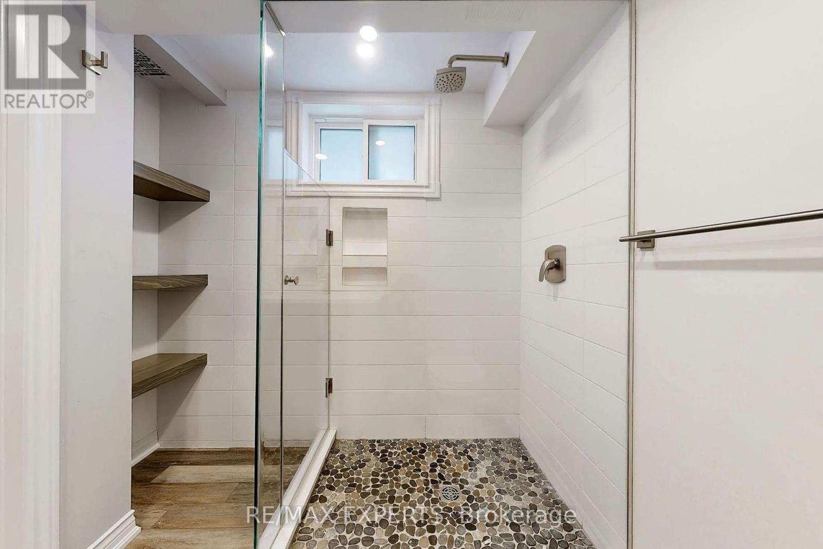 Bsmt - 39 Norval Street, Toronto, Ontario  M6N 3Z1 - Photo 11 - W13679308