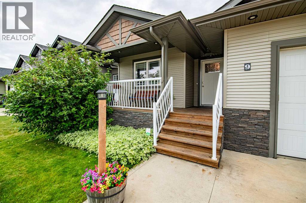 9 Valmont Street, Blackfalds, Alberta  T0M 0J0 - Photo 2 - A2334244