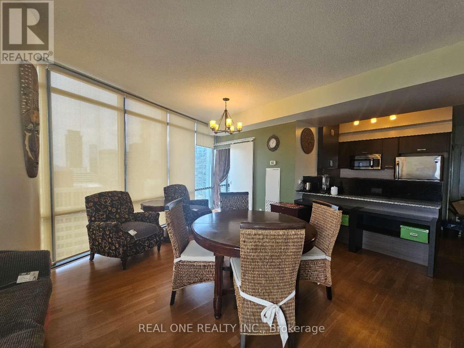 3703 - 832 Bay Street, Toronto, Ontario  M5S 1Z6 - Photo 5 - C13679282