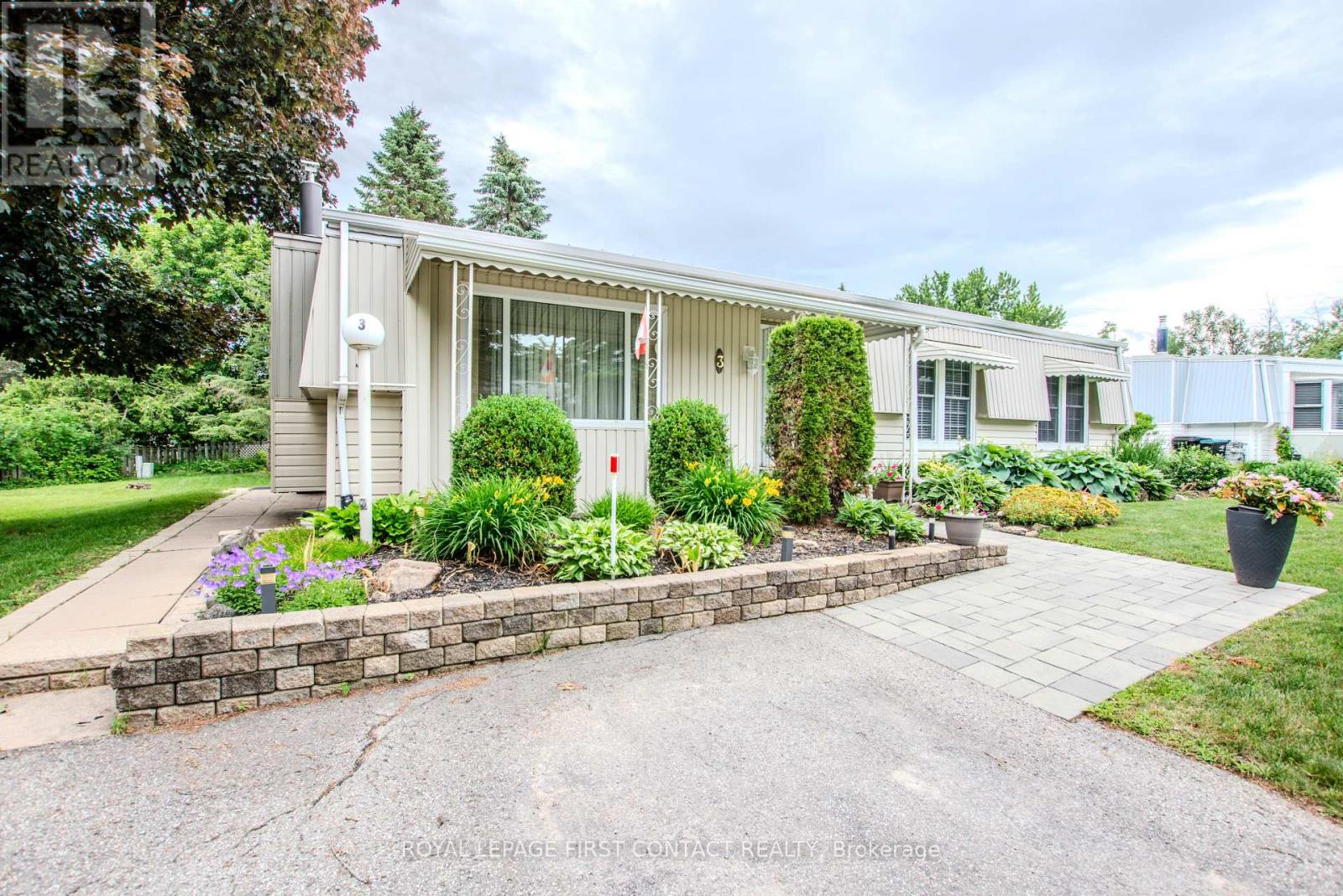 3 HONEYSUCKLE LANE, Innisfil, Ontario
