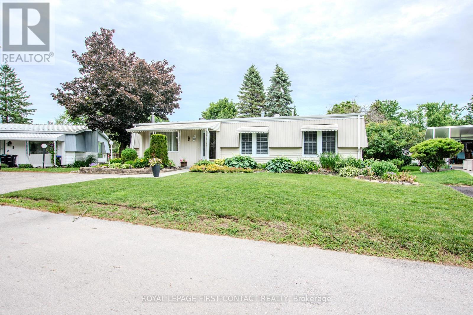3 Honeysuckle Lane, Innisfil, Ontario  L9S 1M5 - Photo 2 - N13536418