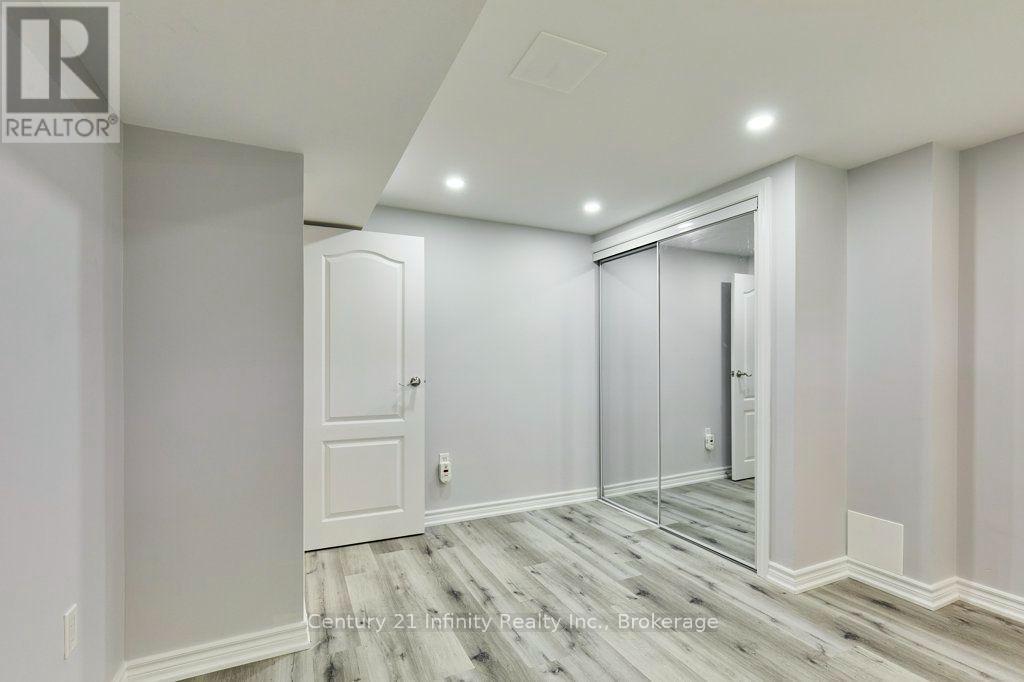 8 Murkar Crescent, Whitby, Ontario  L1N 8Y4 - Photo 37 - E13679204