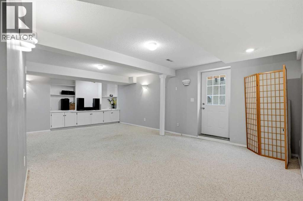 175 Shannon Circle SW, Calgary, Alberta  T2Y 2L1 - Photo 33 - A2326498
