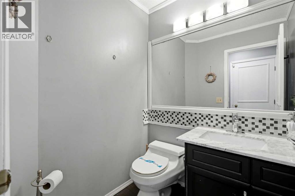 175 Shannon Circle SW, Calgary, Alberta  T2Y 2L1 - Photo 21 - A2326498