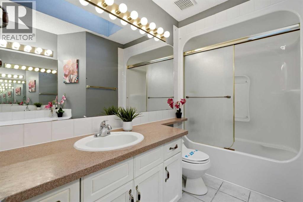 175 Shannon Circle SW, Calgary, Alberta  T2Y 2L1 - Photo 31 - A2326498