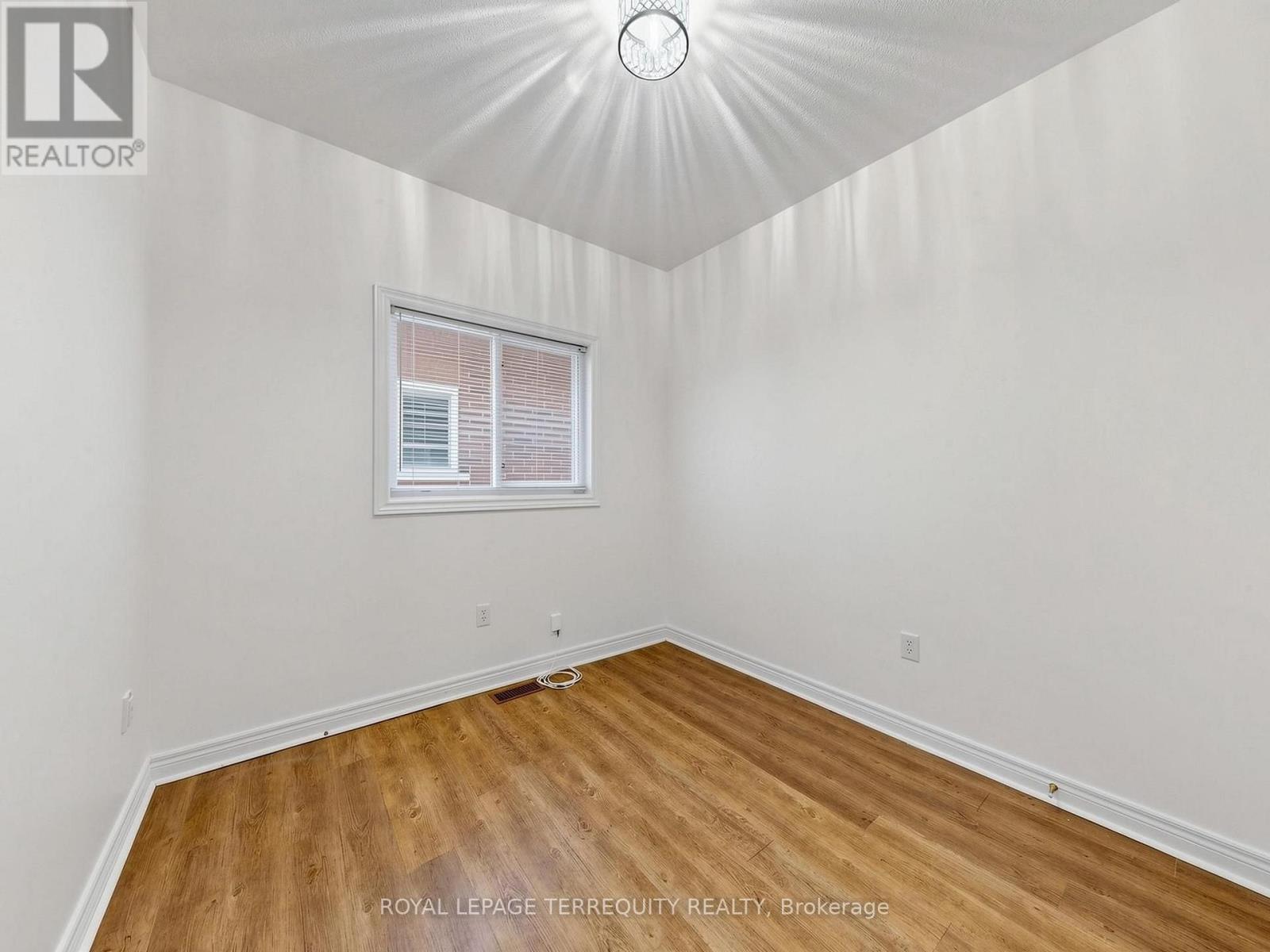 19 Johnson Crescent, Halton Hills, Ontario  L7G 6C9 - Photo 28 - W13656630