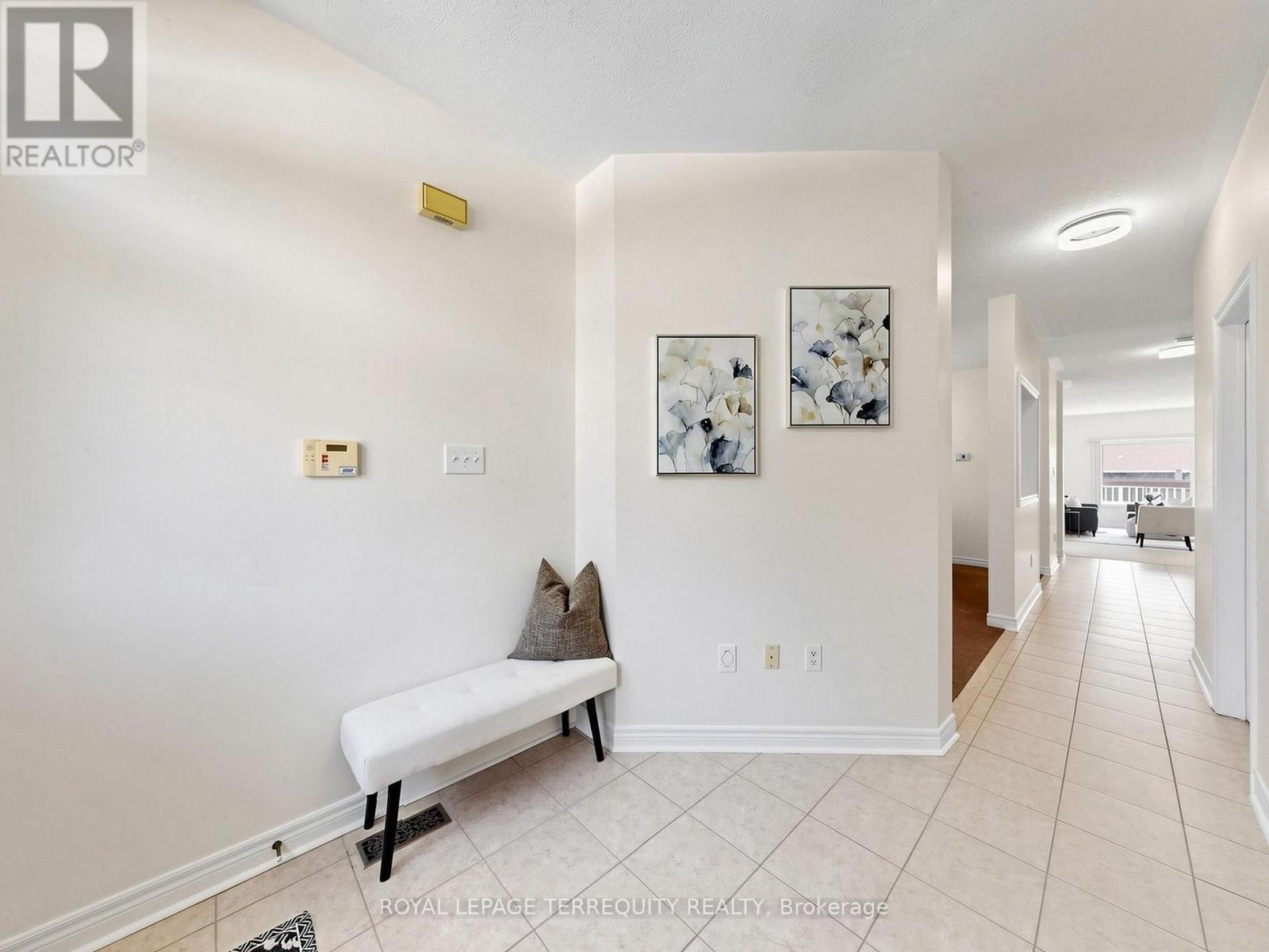 19 Johnson Crescent, Halton Hills, Ontario  L7G 6C9 - Photo 8 - W13656630