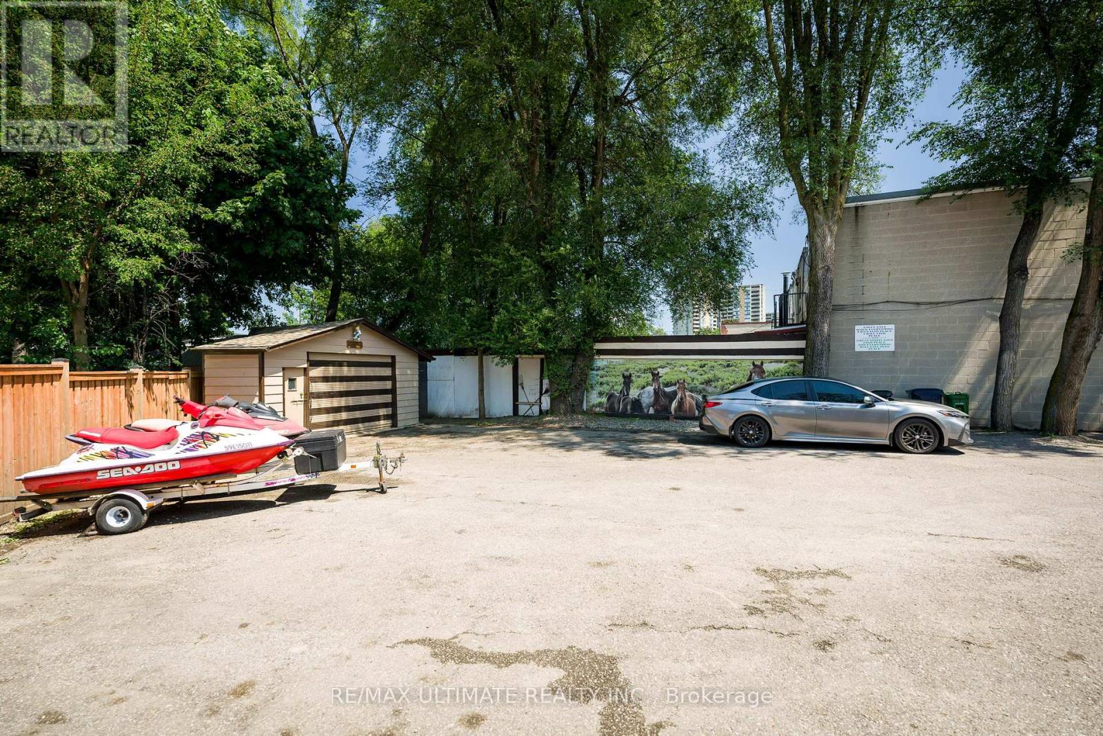 632 Trethewey Drive, Toronto, Ontario  M6M 4C3 - Photo 48 - W13668130