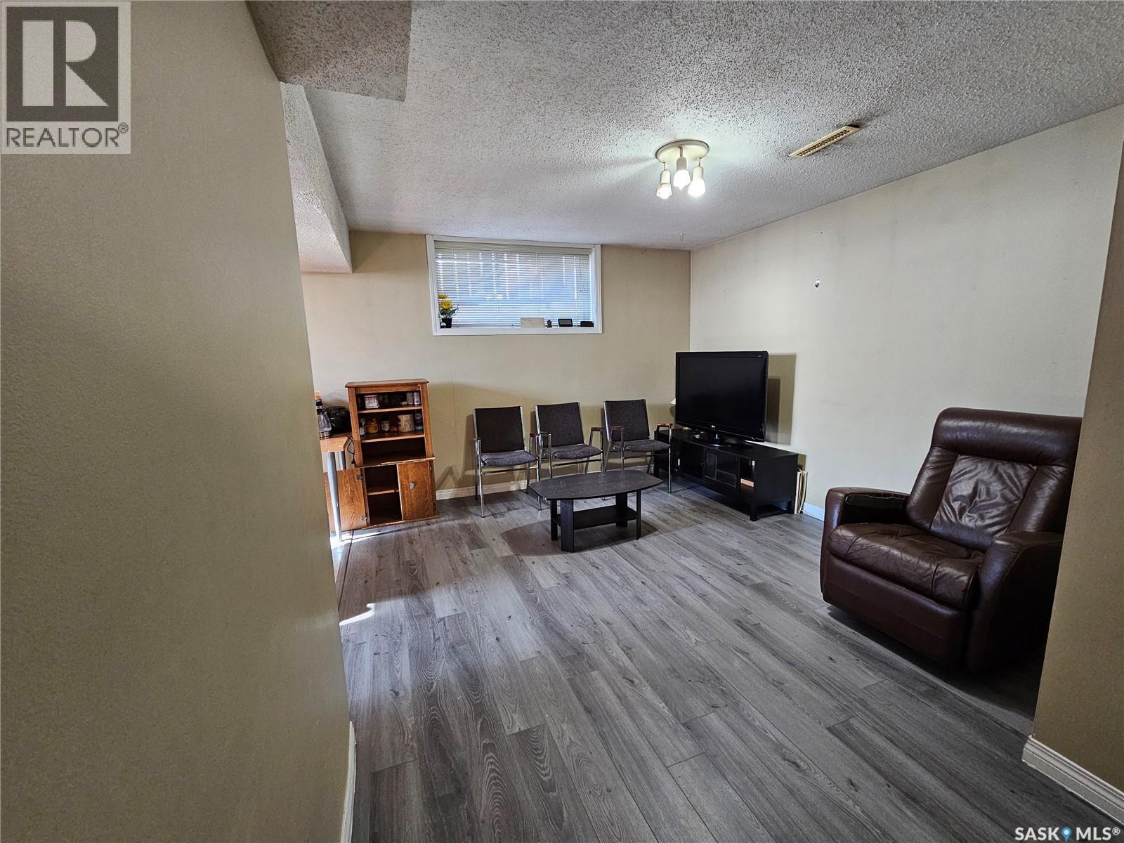 2638 Eastview, Saskatoon, Saskatchewan  S7J 3G8 - Photo 20 - SK045707