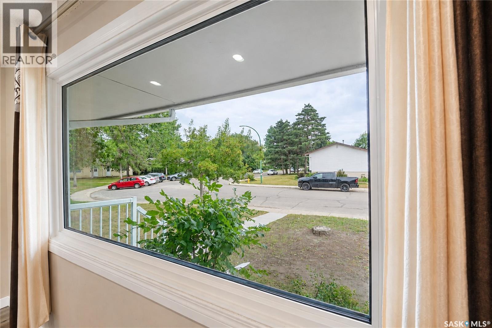 2638 Eastview, Saskatoon, Saskatchewan  S7J 3G8 - Photo 7 - SK045707