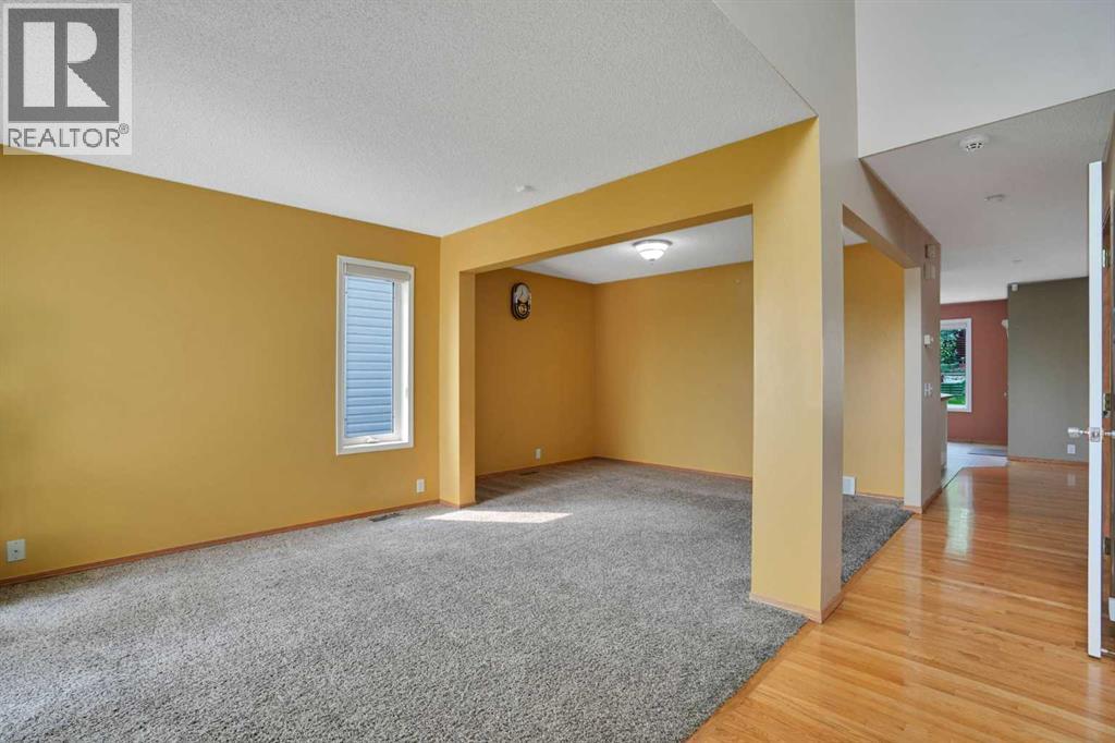 332 Harvest Hills Drive Ne, Calgary, Alberta T3K 4H7 - Photo 4 - A2332433
