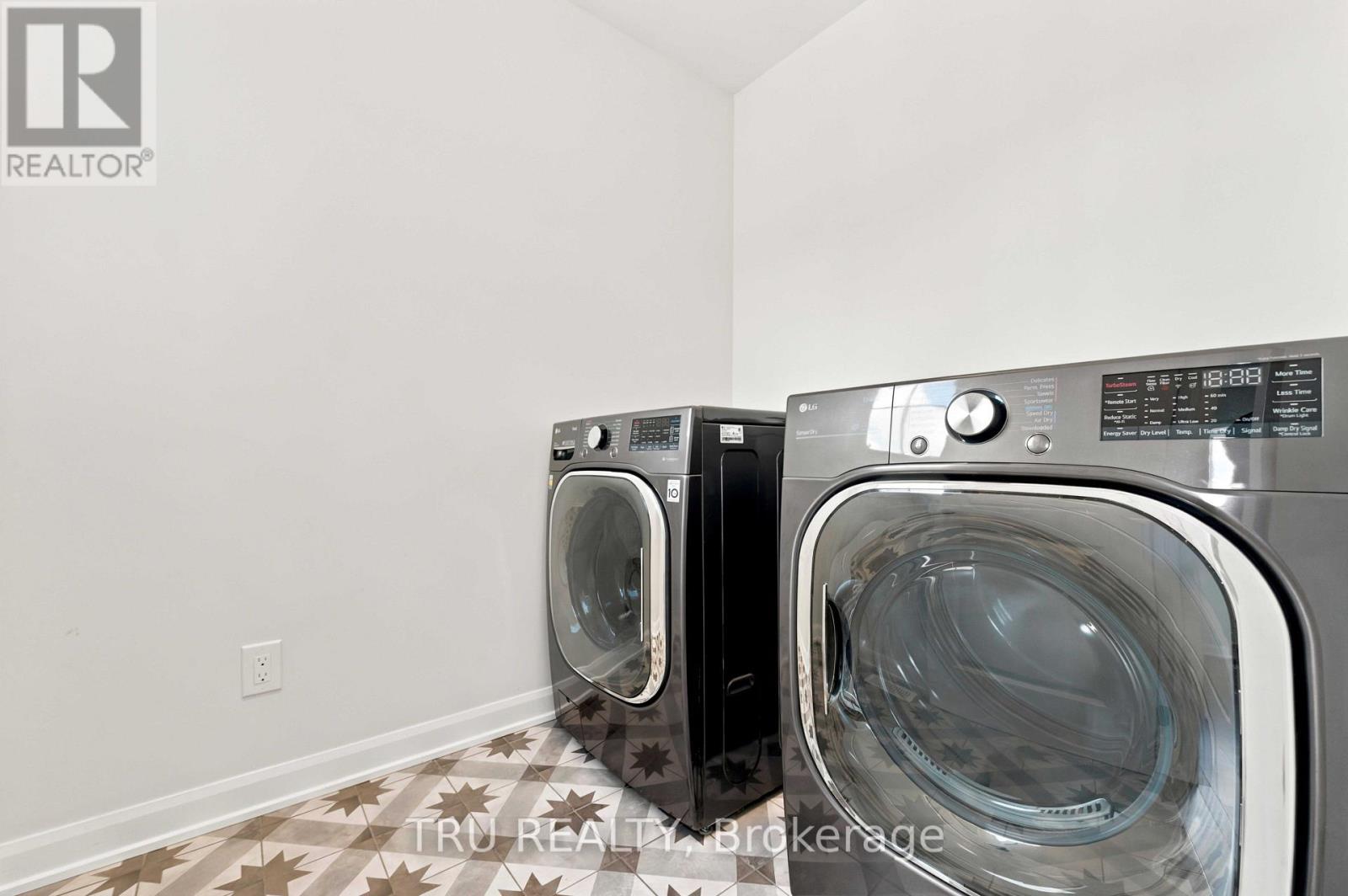 603 Winterset Road, Ottawa, Ontario  K2T 0R2 - Photo 23 - X13679360